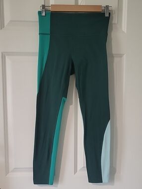 Women’s Athleta High Rise Colorblock Leggings Small Teal Mint Athletic Yoga Pant